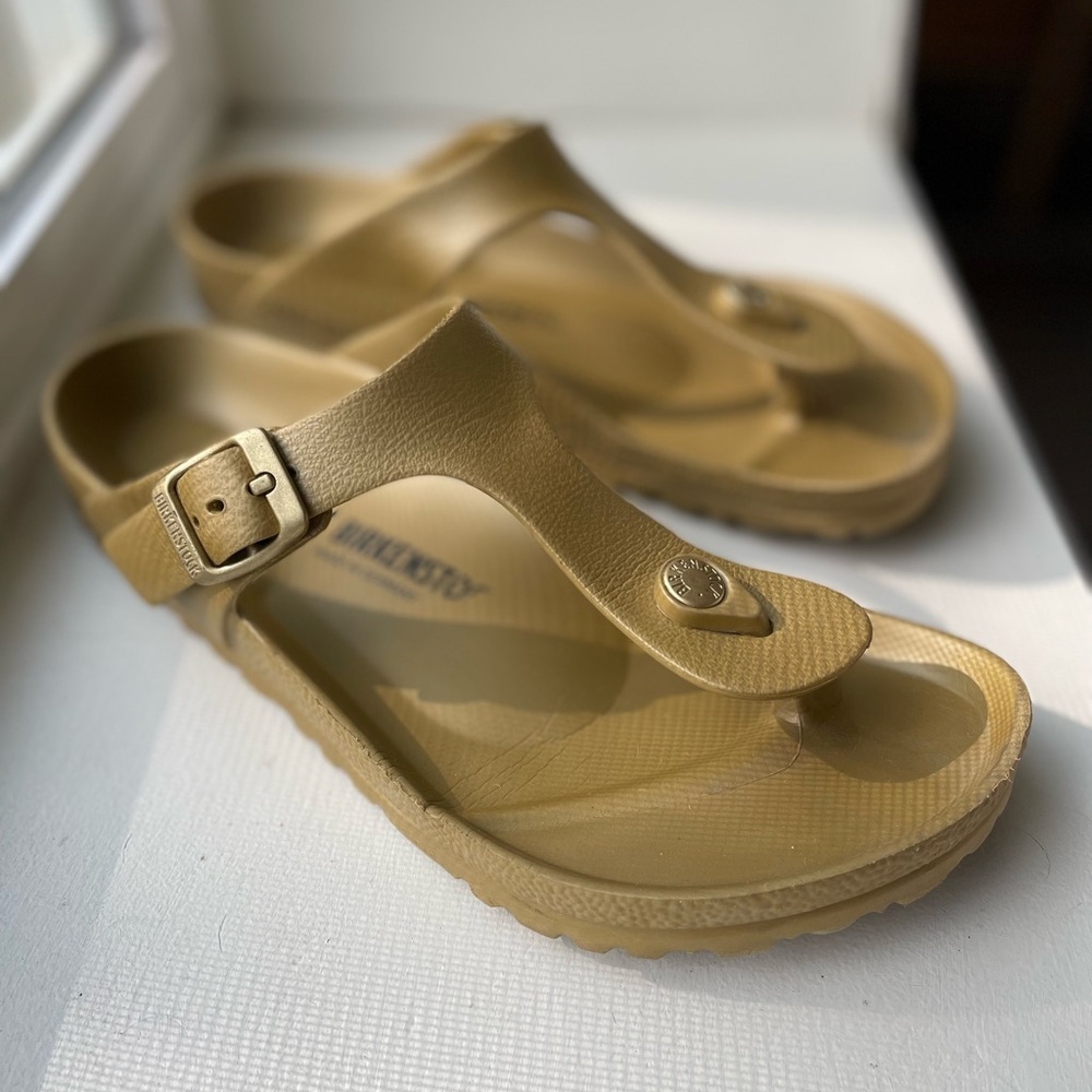 Birkenstock Gizeh Essential size 38, color gold
